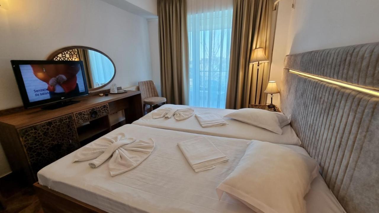 Hotel Florida Mamaia Extérieur photo