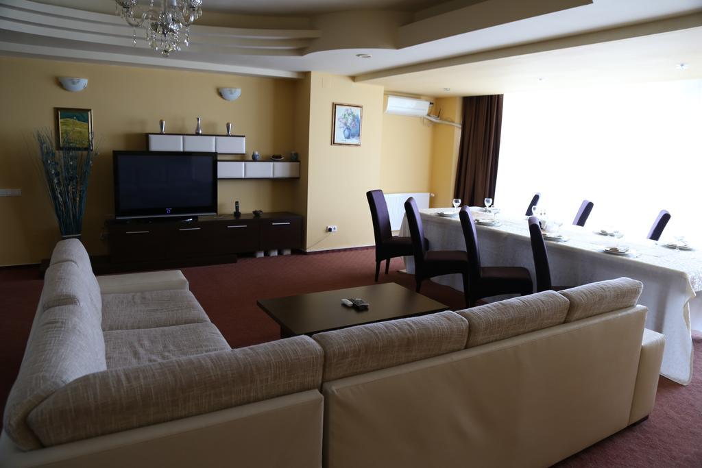 Hotel Florida Mamaia Extérieur photo