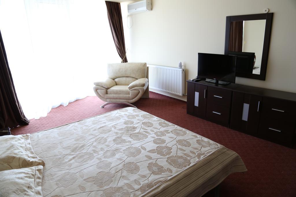 Hotel Florida Mamaia Extérieur photo