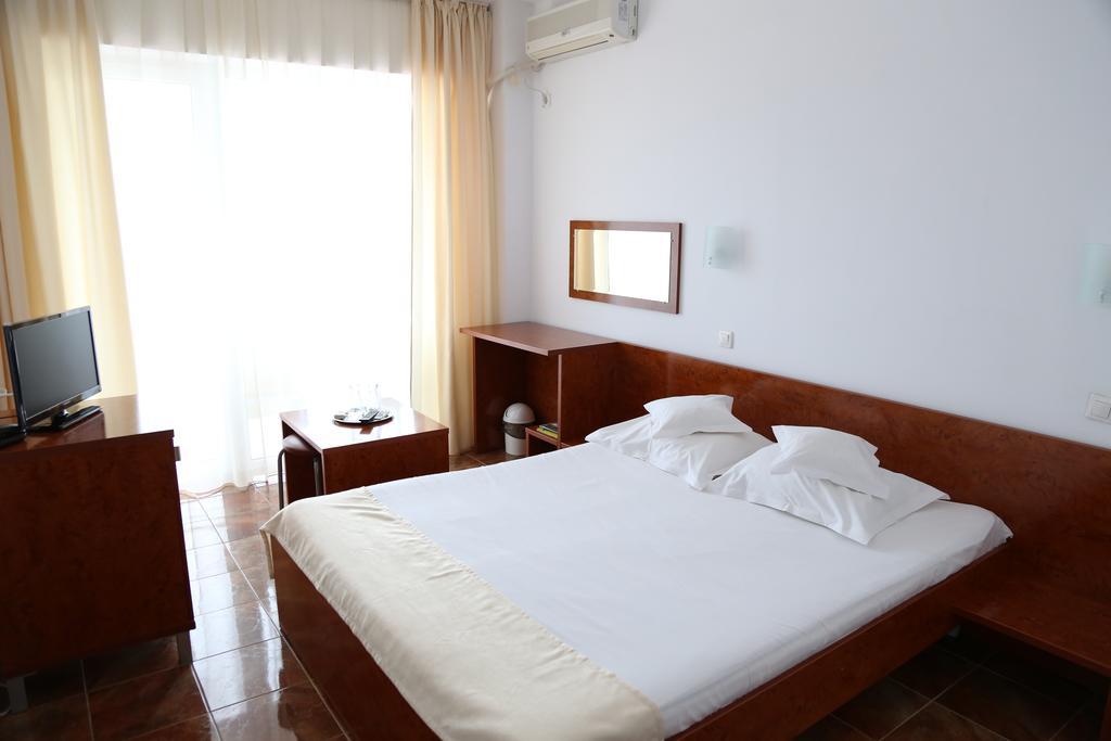 Hotel Florida Mamaia Extérieur photo