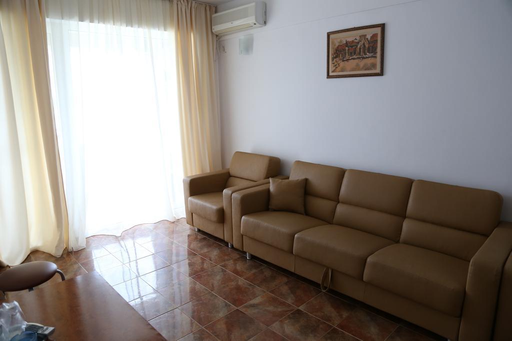 Hotel Florida Mamaia Extérieur photo