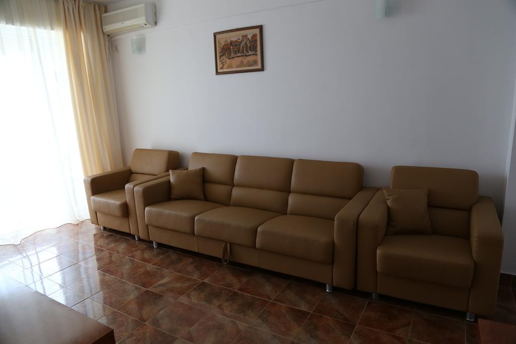 Hotel Florida Mamaia Extérieur photo