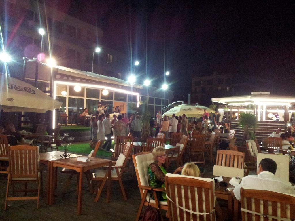 Hotel Florida Mamaia Extérieur photo