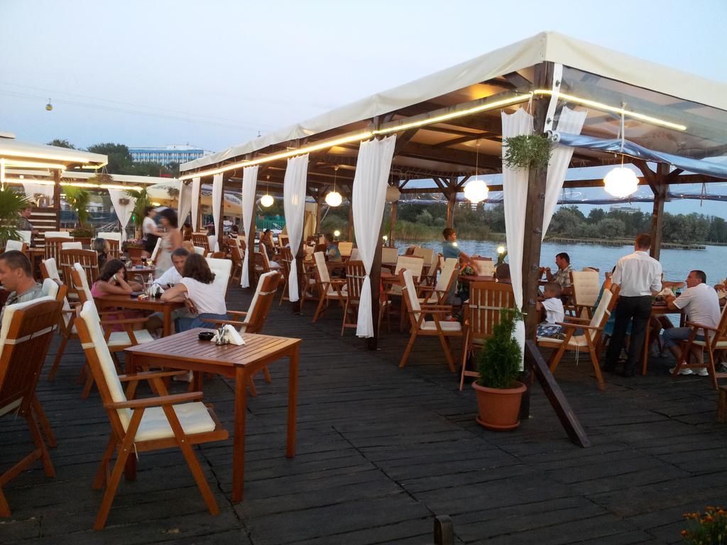 Hotel Florida Mamaia Extérieur photo